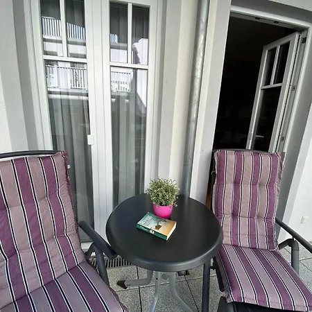 Apartment Rosa Whg 04 Mit Balkon Ost *